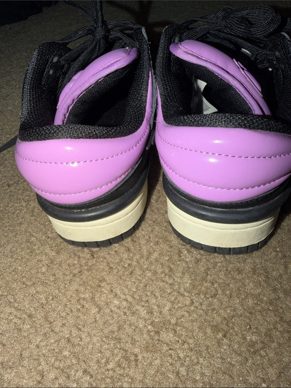 Nike Women’s Low-Top Sneakers — size 7.5